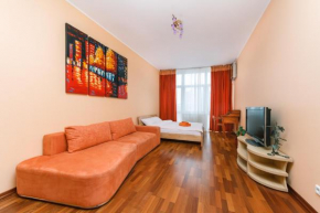 1 bedroom apartment at riverside. Obolonskaya embankment.